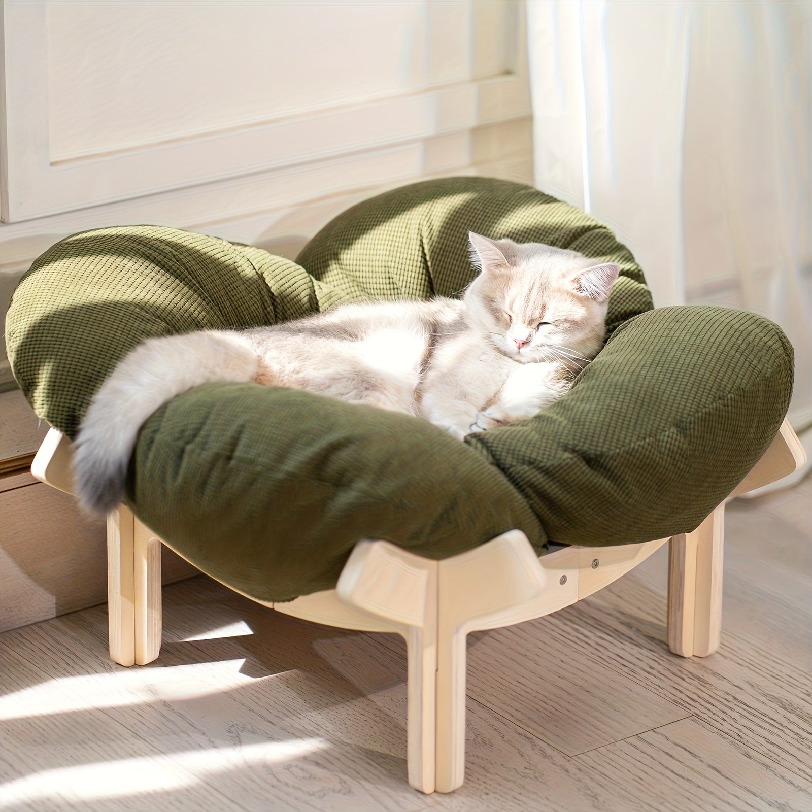 High-leg Joint-protecting Pet Bed, Cat Stand Bed with Soft Cushion And Sturdy Legs, Heart-shaped Wooden Frame with Beige Soft Cushion, Modern Luxury Indoor Pet-specific, Indoor Cat And Small Dog Specific High-leg Sofa