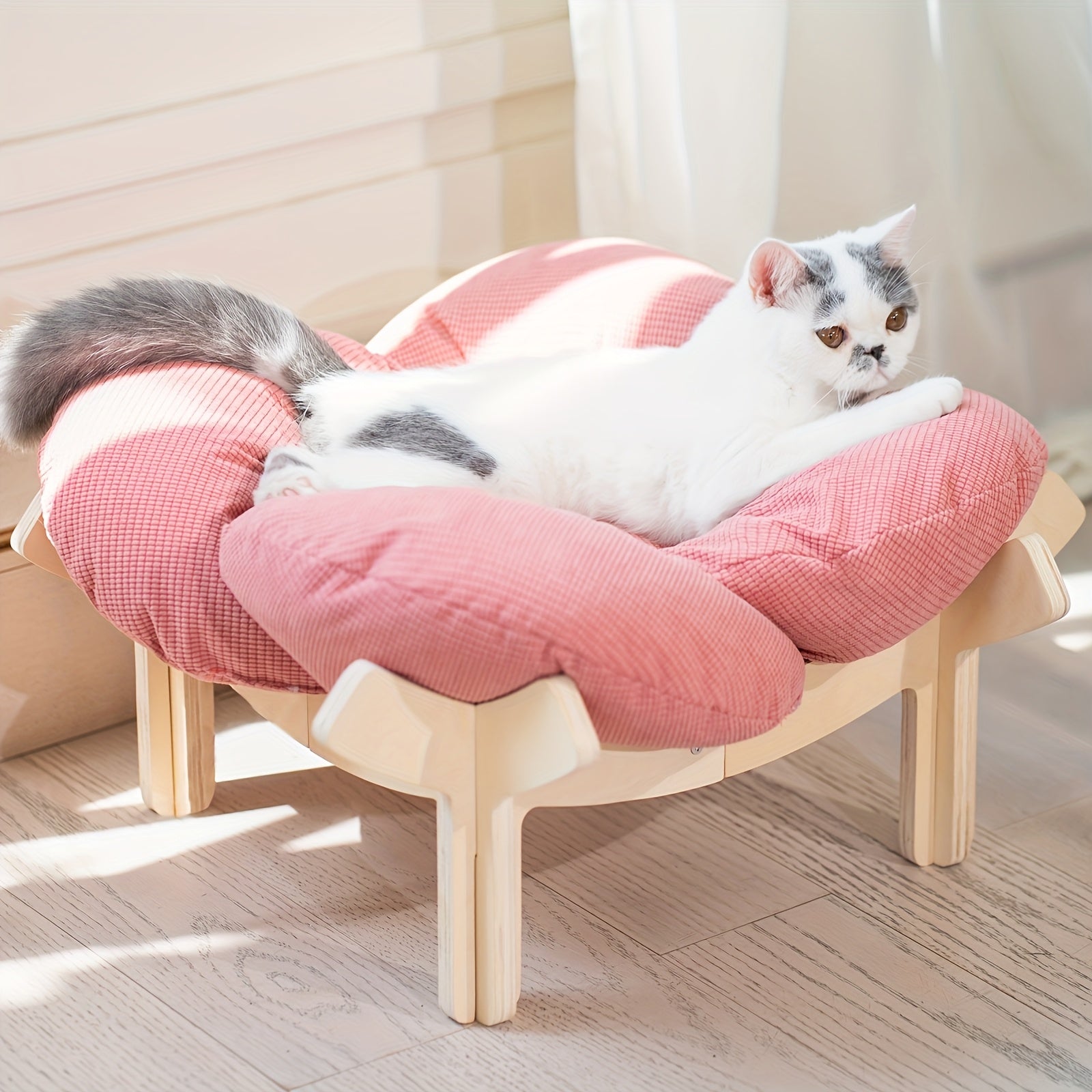 High-leg Joint-protecting Pet Bed, Cat Stand Bed with Soft Cushion And Sturdy Legs, Heart-shaped Wooden Frame with Beige Soft Cushion, Modern Luxury Indoor Pet-specific, Indoor Cat And Small Dog Specific High-leg Sofa
